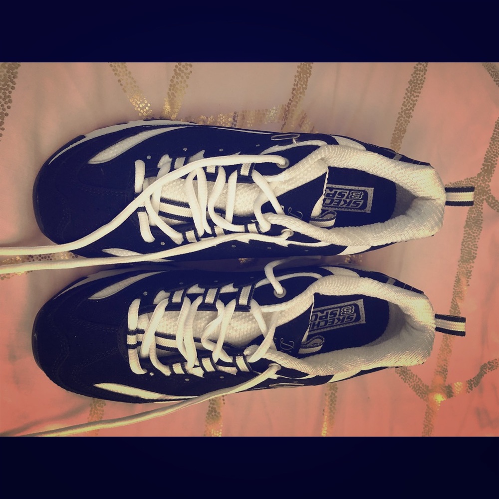 NWOT SKECHERS D'Lites Black & White